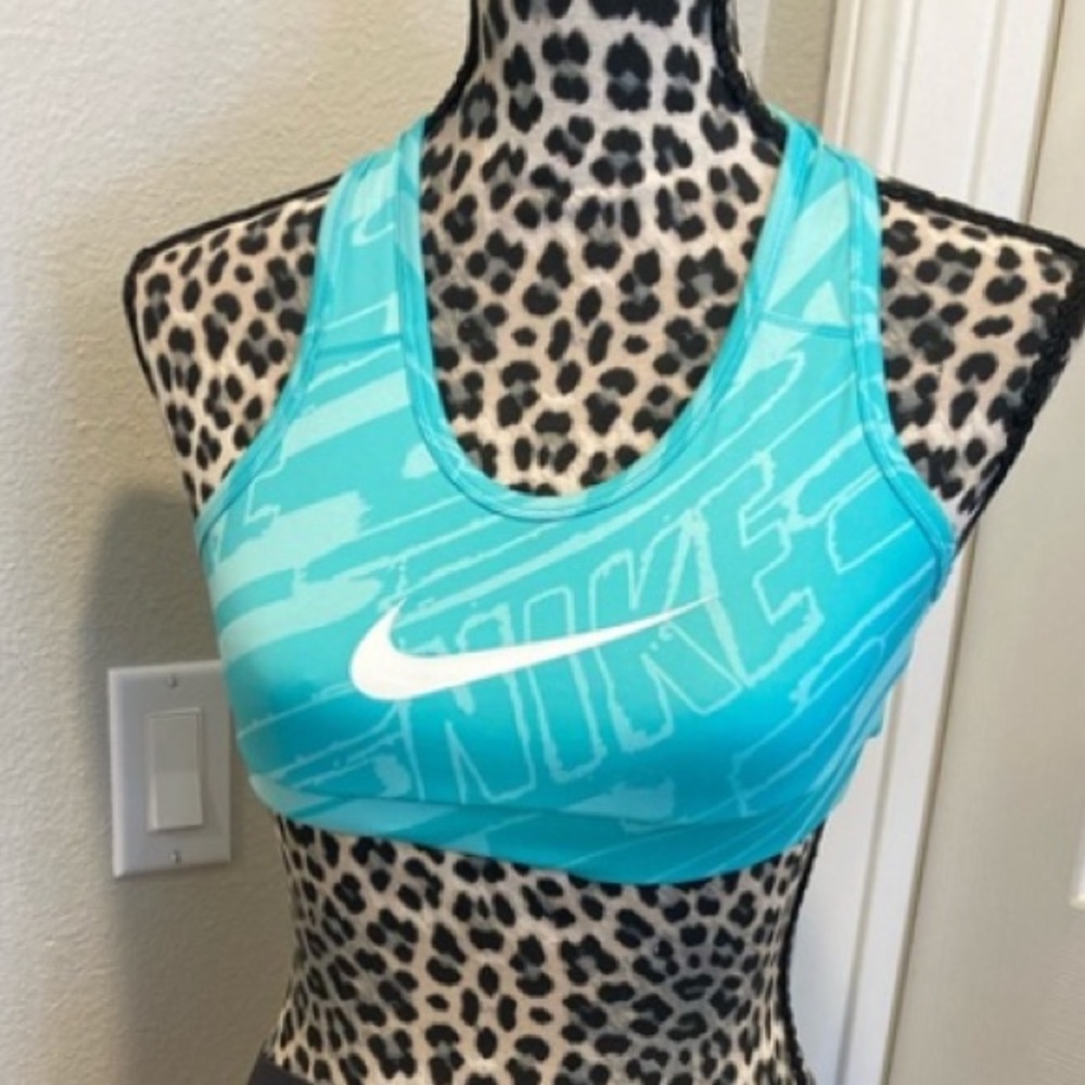 Nike Pro Racerback Sports Bra